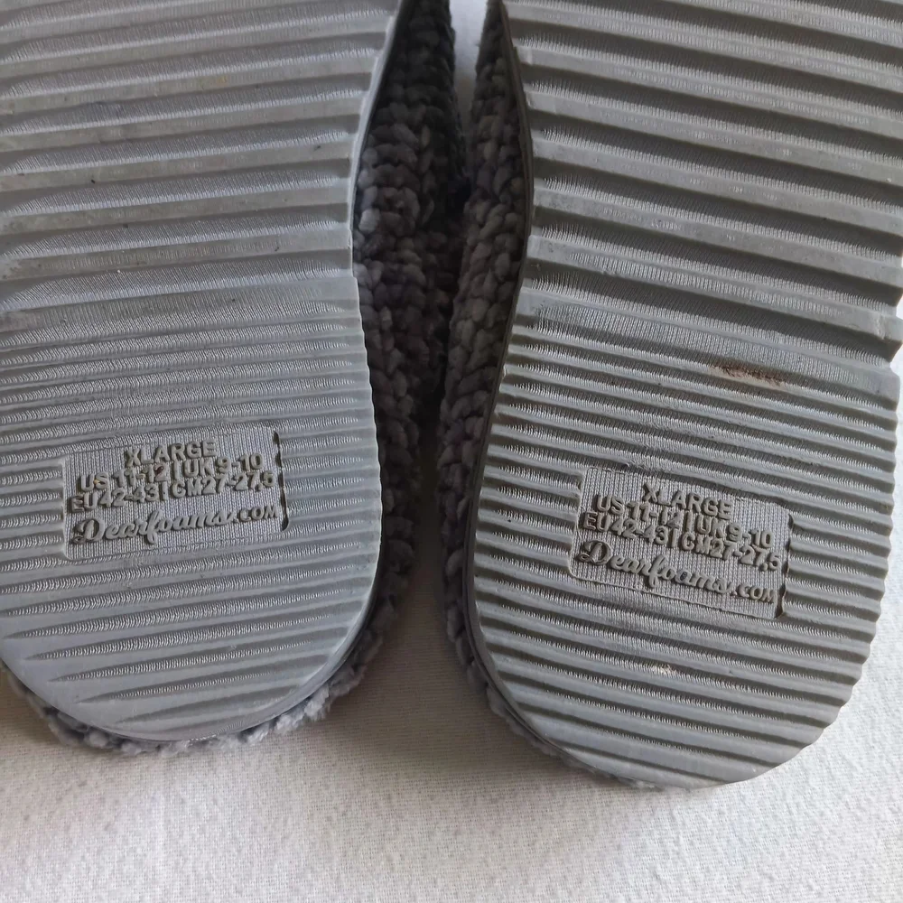 Dearfoams Men Sz XL 9-10 Soft Gray Slippers